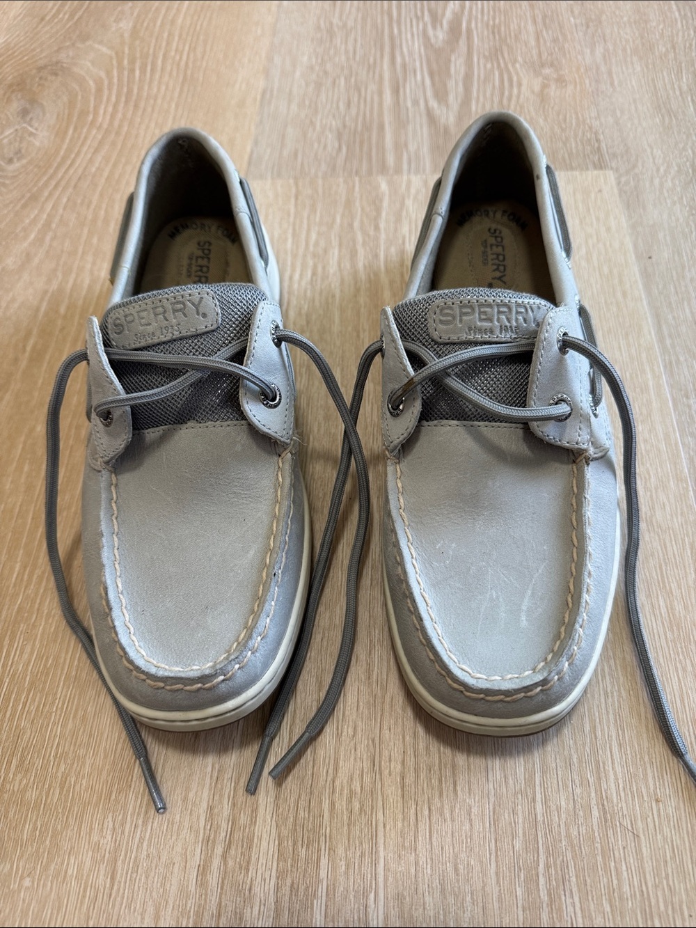 Sperry Men's Light Gray Boat Shoes with Moc Toe